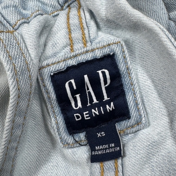 Gap Denim Bleached Wash Light Blue Jean Cropped Raw Hem Cotton Overalls Size XS - Picture 15 of 16